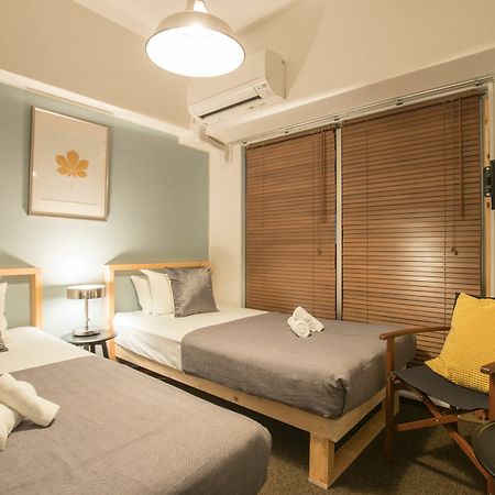 Uro Apartment Osaka Buitenkant foto