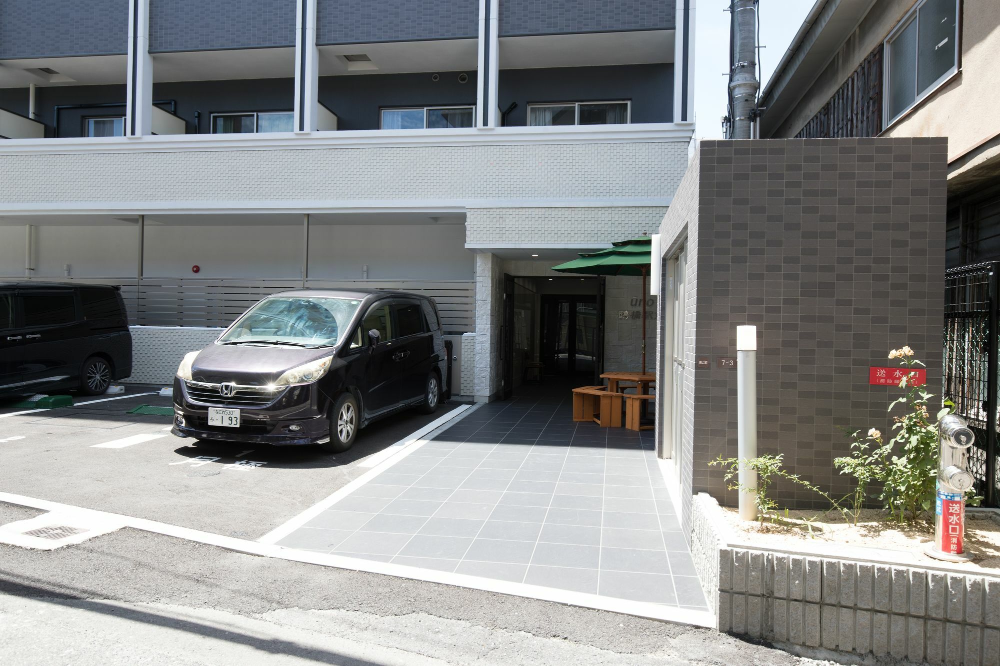 Uro Apartment Osaka Buitenkant foto